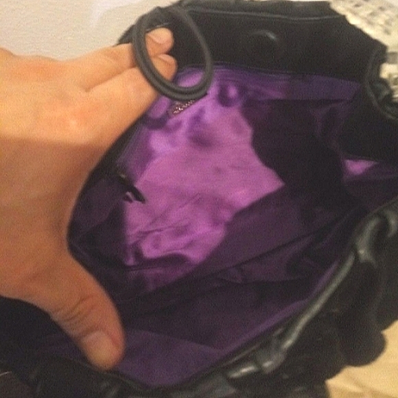 Giorgio Armani bag - Picture 7 of 9